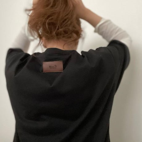 No 3/T-shirt