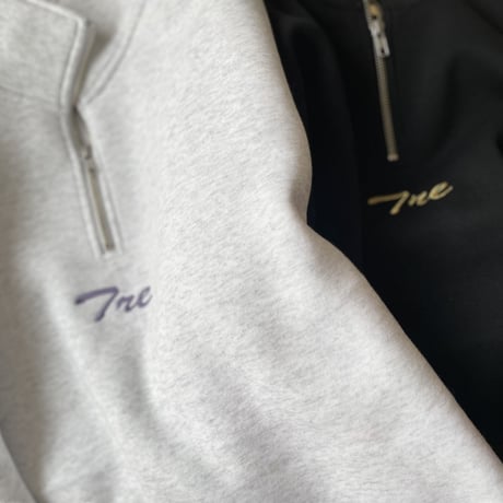《再入荷》ハーフジップスウェット
