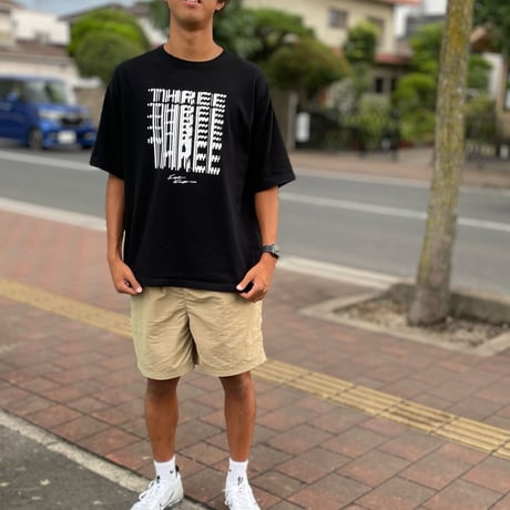 河村康輔×THREE(black)