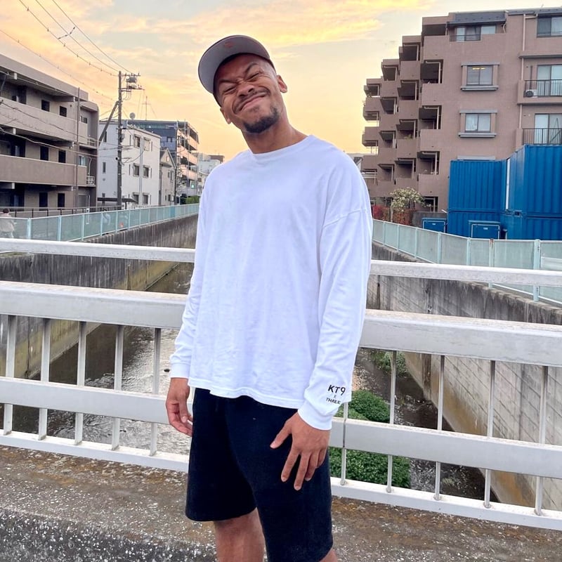 KT9×THREE long sleeve(White) | UNIFEED