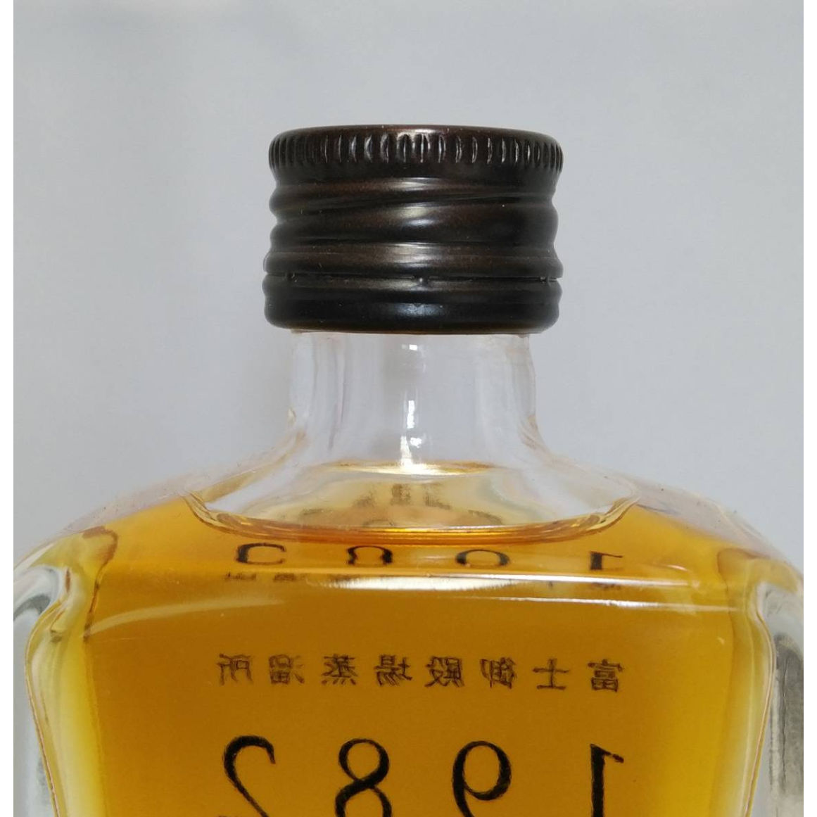 富士御殿場蒸溜所 1982 SINGLE MALT WHISKY【蒸溜所創業初期の