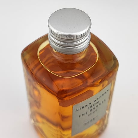 ニッカウヰスキー フロムザバレル　NIKKA WHISKY FROM THE BARREL