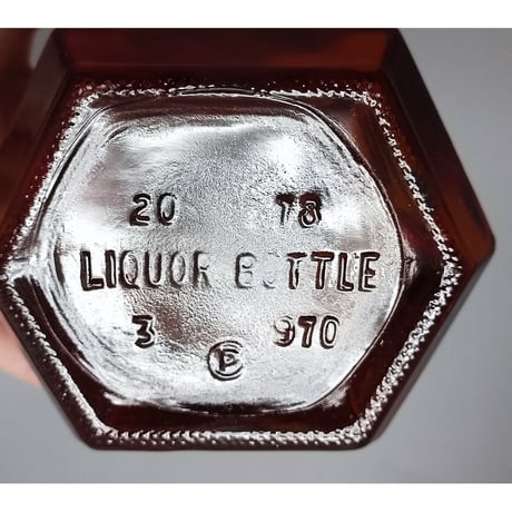 ワイルドターキー バーボン リキュール　Austin Nichols WILD TURKEY BORBON LIQUEUR