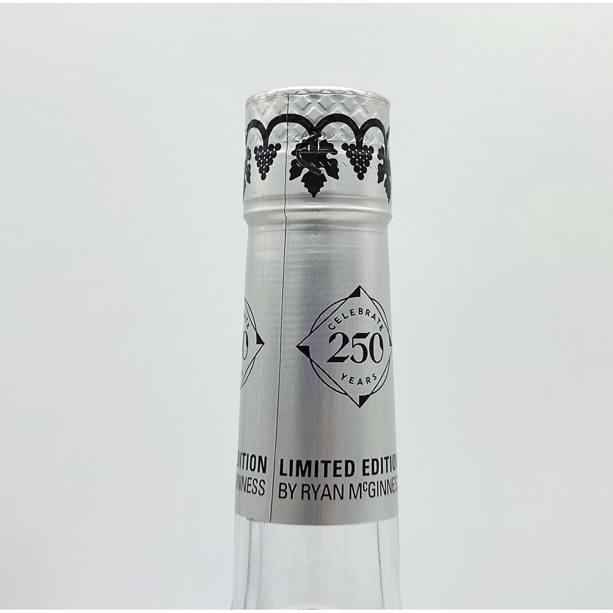 ヘネシー V.S リミテッドエディション HENNESSY V.S LIMITED