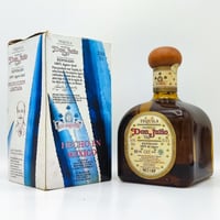 トレス マゲイヤス ドン フリオ レポサド　tres magueyes Don Julio REPOSADO 100% Agave Azul TEQUILERO【NOM 1118】