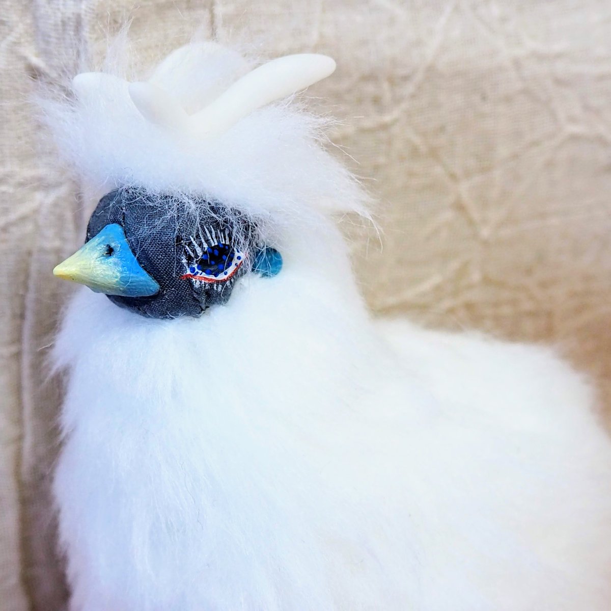 中くらいのうこっけちゃん」 烏骨鶏ぬいぐるみ | 魚水屋