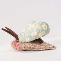 【お取り置き】アオミオカタニシ　ぬいぐるみ