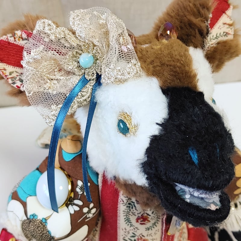 貴婦人のオカピ ぬいぐるみ | 魚水屋