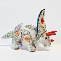 トロサウルス　恐竜のぬいぐるみ