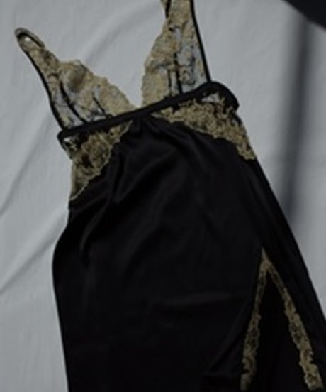 Coco de Mer Olympia Slip in Black/Gold