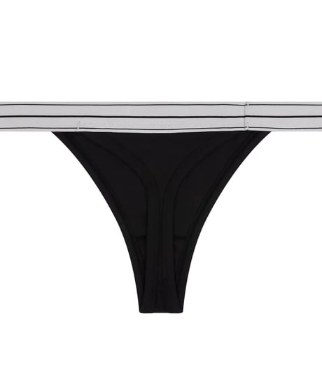 Love Stories Roomie Elegant String Briefs in Black