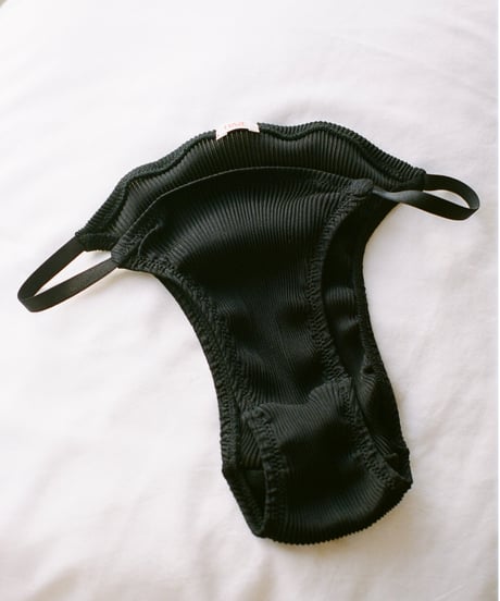 HAZE Silk Rib Brief Black