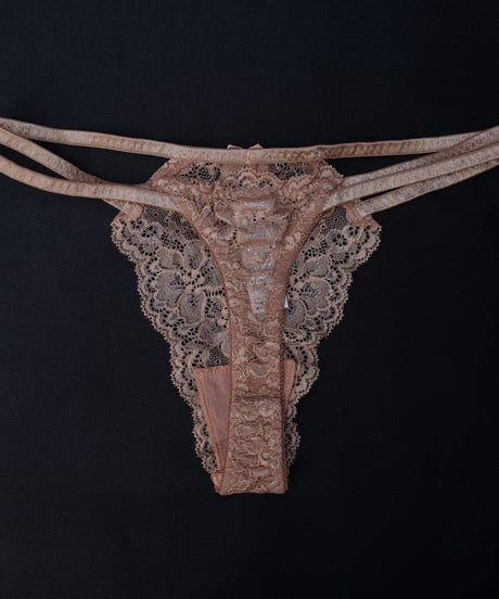 Zermatt Ruby Thong in Moca
