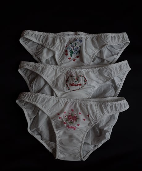 Only Hearts LONG WEEKEND 3 PACK EMBROIDERED PANTIES in White