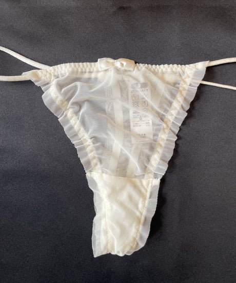 Zermatt Sophia Thong in Ivory