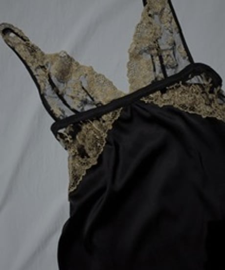 Coco de Mer Olympia Slip in Black/Gold