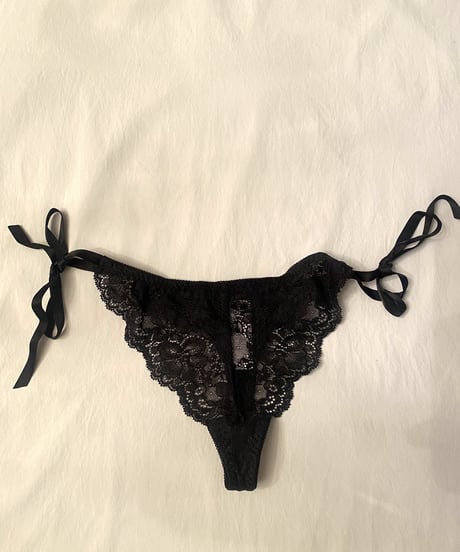 Zermatt Nina Thong in Black