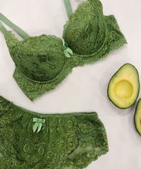 Classic PecoBra in Avocado