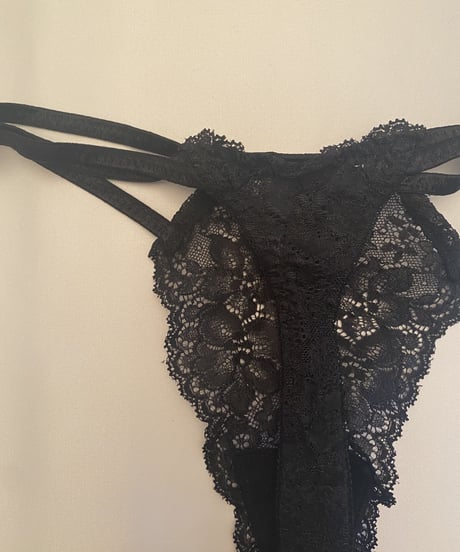 Zermatt Ruby Thong in Black