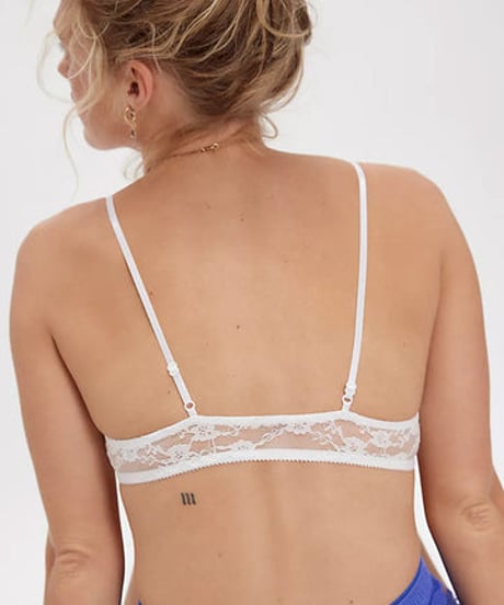 Only Hearts Lucia Lace Roxy Bralette in Off White