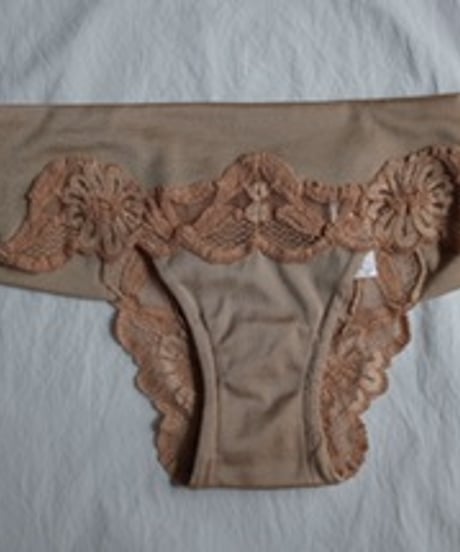 Zermatt Emma Shorts in Moca