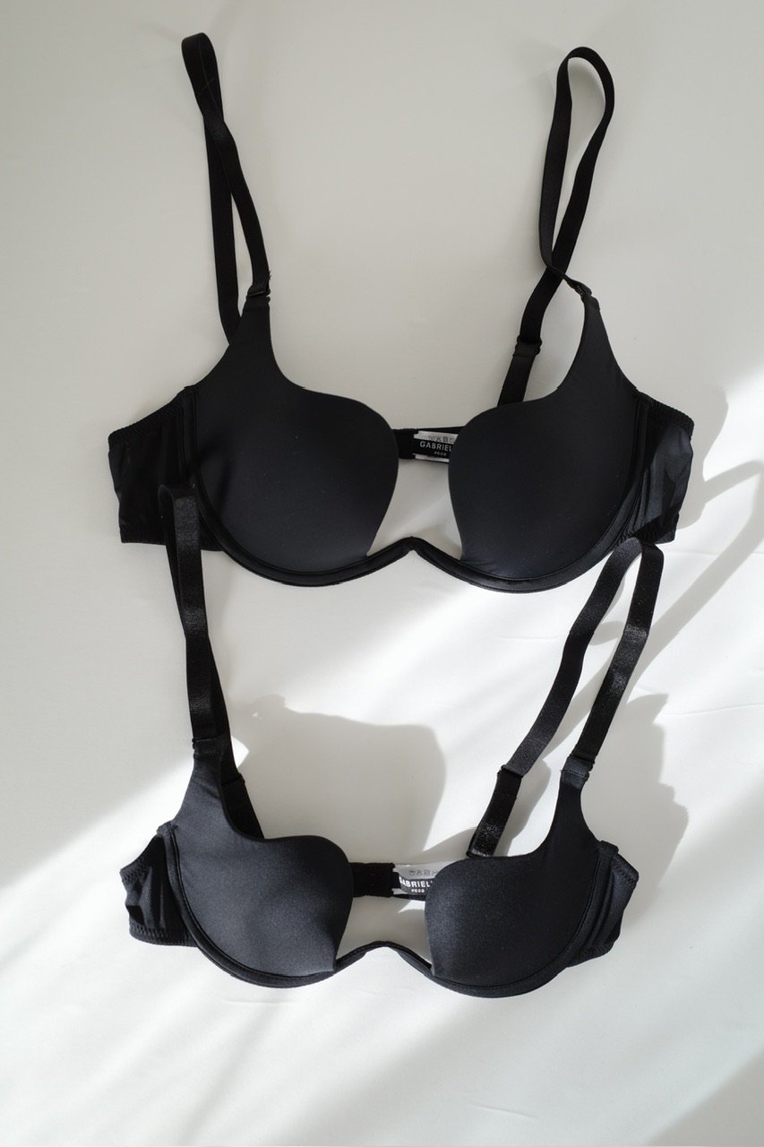 GABRIELLE PECO オリジナルV SHAPE BRA ブラジャー V Shape Bra in Black | GABRIELLE PECO