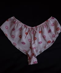 Kiss shorts in pink size XS