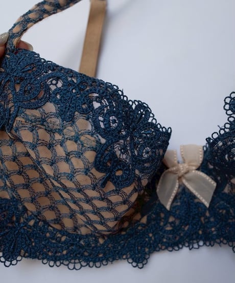 Wire Bra in Blue Beige