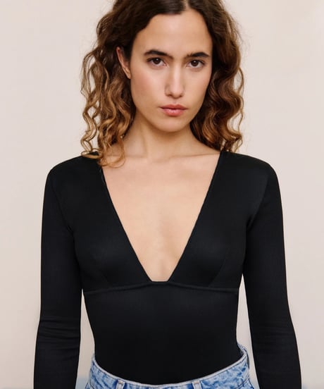 Noo Hot Bodysuit in Black