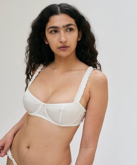Fruity Booty x Hai Silk Frill Bra in White