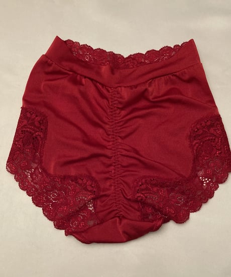 Zermatt Pecoさん Shorts in Red