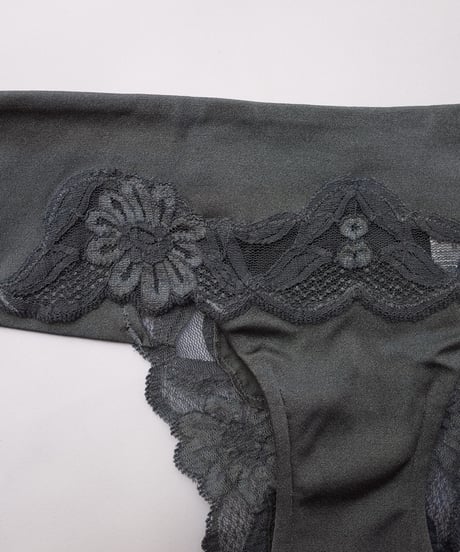 Zermatt Emma Shorts in Grey