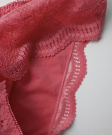 Peco Bra Camellia Thong Set