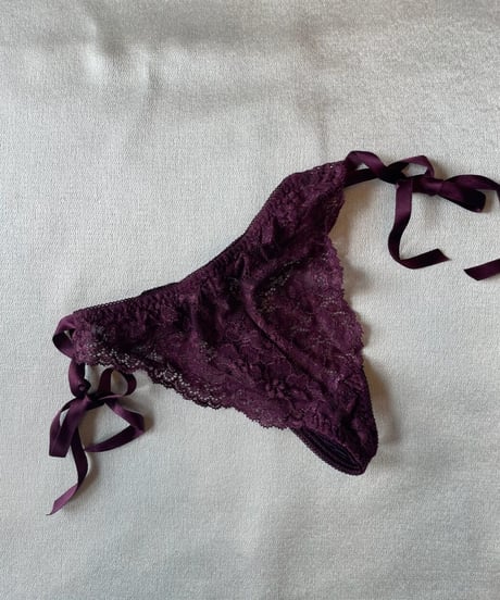 Zermatt Nina Thong in Plum