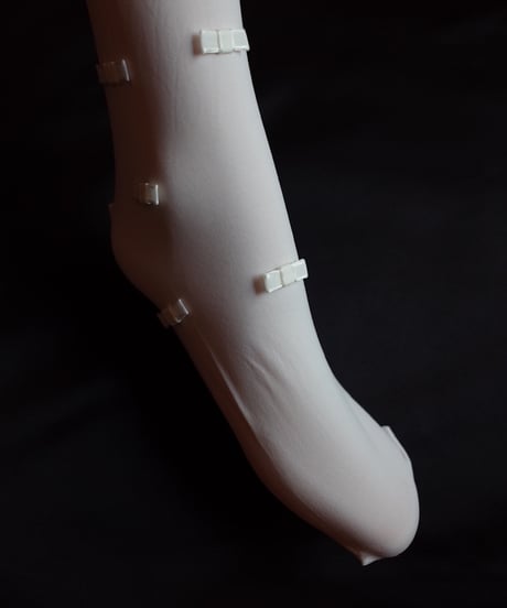 Miss Crofton Ribbon Tights in White