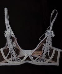 Agent Provocateur Coletta Plunge Non Padded Bra in White/Sand