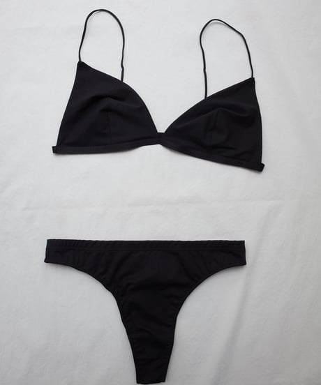 Overneath SMOOTH BRA  004 in Black