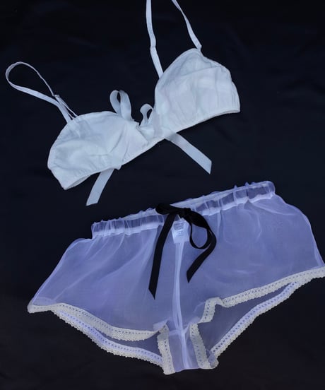 Smith Bowen Romantic Silk Short in White