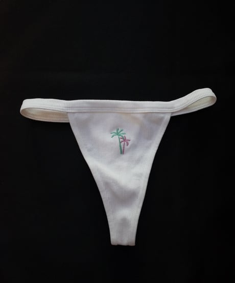 Yashinoki Thong in White