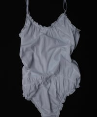 No Comment Romance Body in White