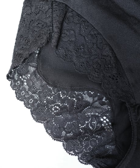 Zermatt Peco Shorts in Black