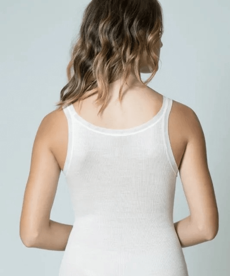 新品ガブリエル ペコ（GABRIELLE PECO) タンクトップ Wool silk Tank top in Blue | GABRIELLE PECO