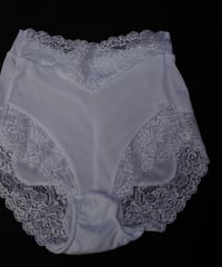 Zermatt Peco Shorts in White