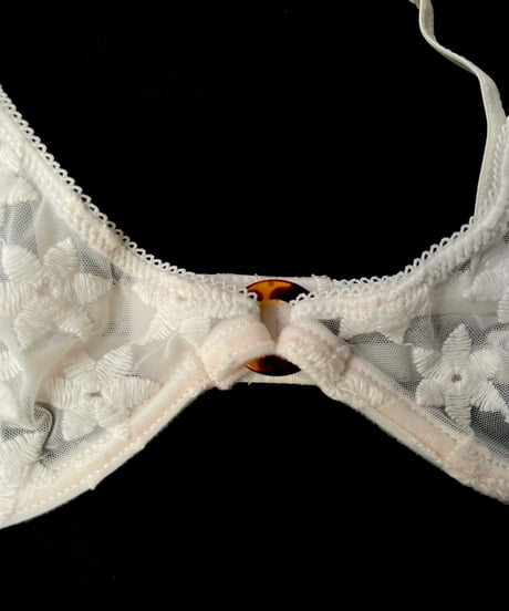 Star bra in Ivory