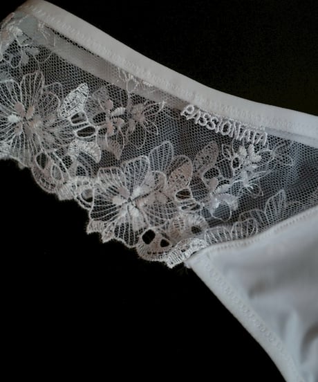 Passionata Calypso Wire Thong in White