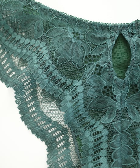 Peco Bra Thong New in Vert Sapin