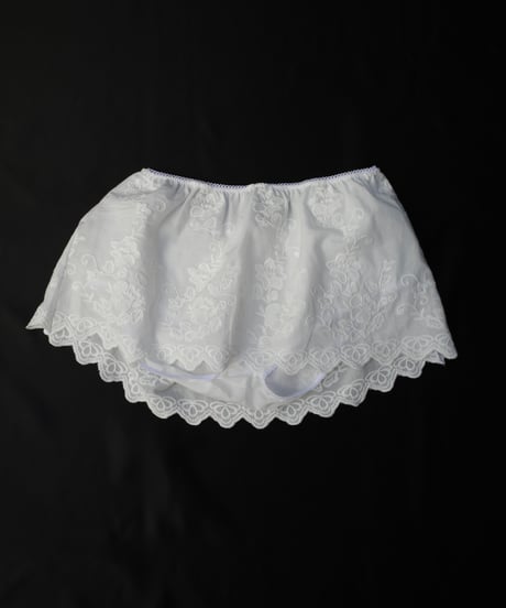 Fruity Booty Broderie Bloomer