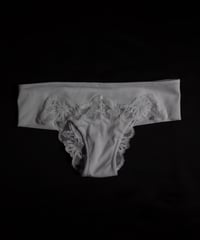 Emma Shorts in White