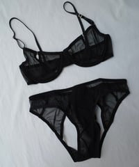 Only Hearts Whisper Coucou Underwire Bra in Black