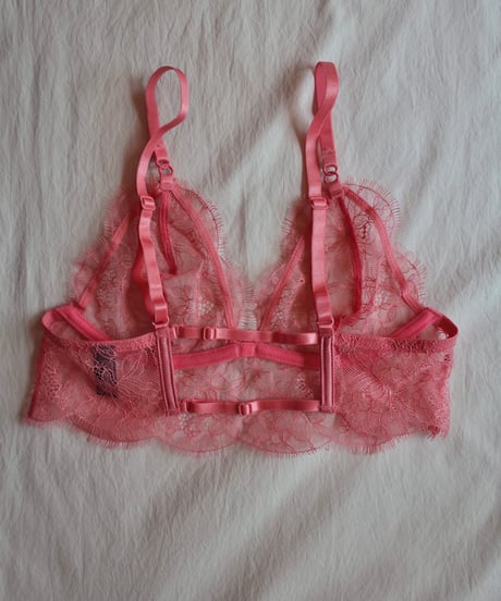 Shiny Pink Lace Wire Bra